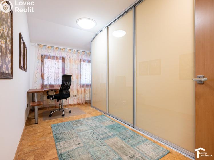 Pronájem bytu 3+KK Pardubice, Hronovická 559 č. 11