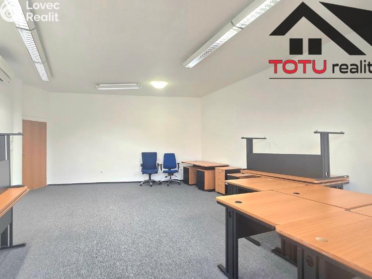 Rent office space Chrudim, Palackého třída č. 4