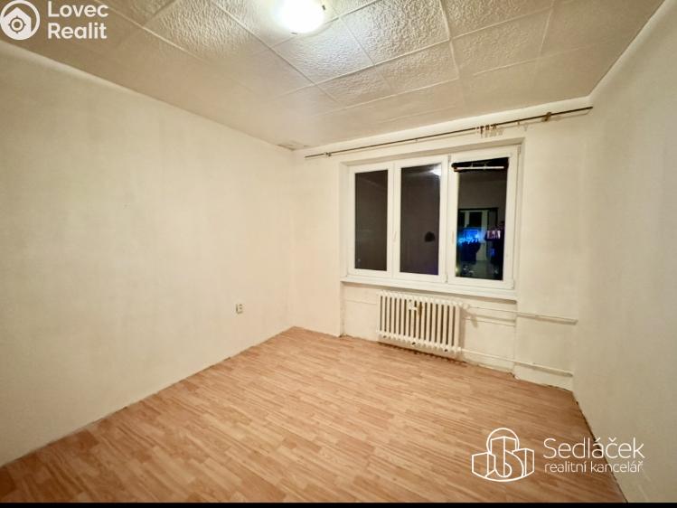 Pronájem bytu 3+1 Bukovany č. 7