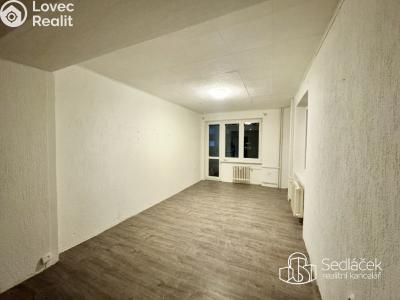 Pronájem bytu 3+1 Bukovany č. 6