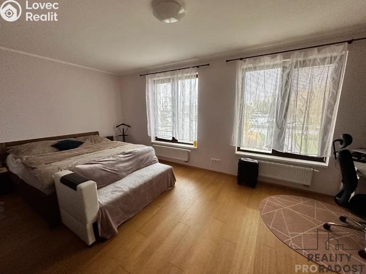 Аренда квартиры 3+KK Praha, Nademlejnská č. 5