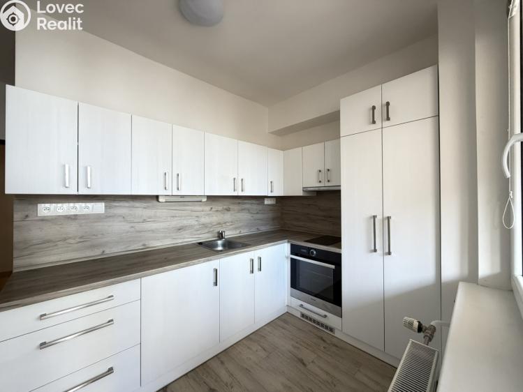 Pronájem bytu 2+1 Pardubice, Havlíčkova č. 3