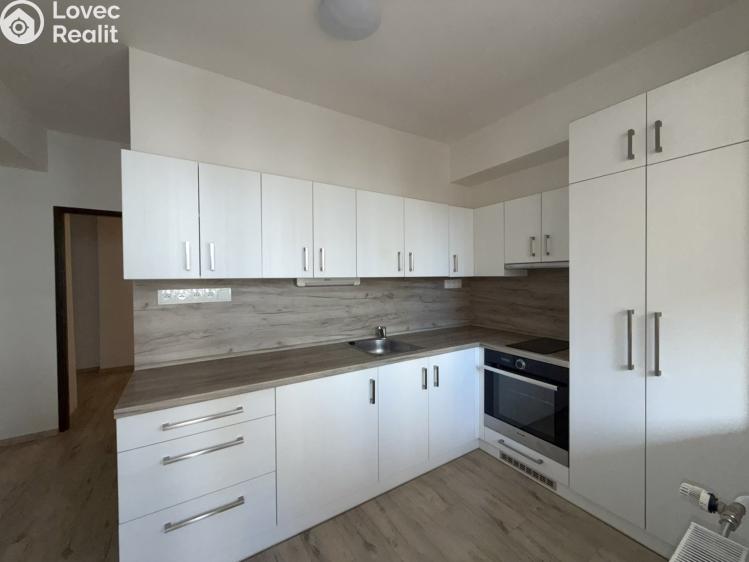 Pronájem bytu 2+1 Pardubice, Havlíčkova č. 4