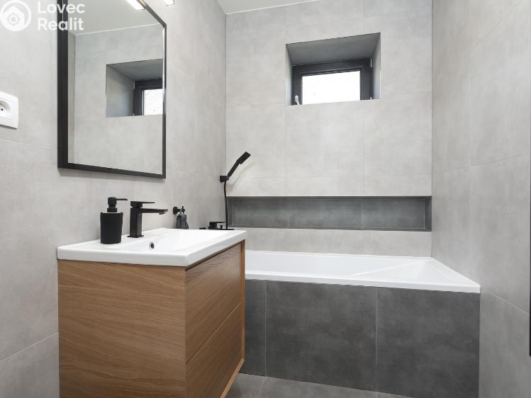 Prodej bytu 2+KK Kravaře, Poštovní č. 6