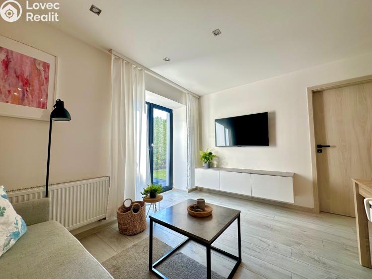 Prodej bytu 2+KK Kravaře, Poštovní č. 8