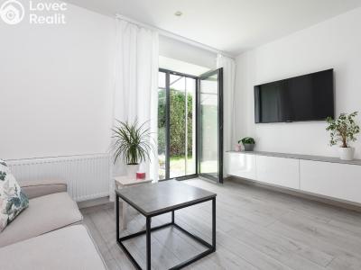 Prodej bytu 2+KK Kravaře, Poštovní č. 2