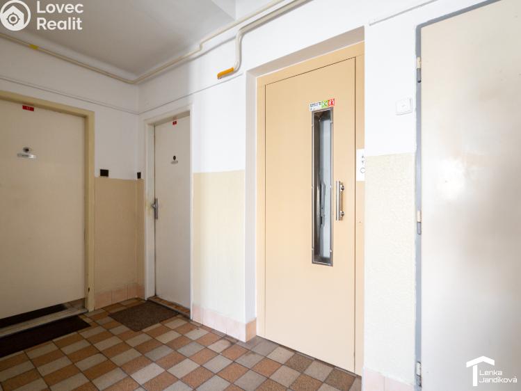 Pronájem bytu 2+1 Pardubice, Sladkovského 1530 č. 8