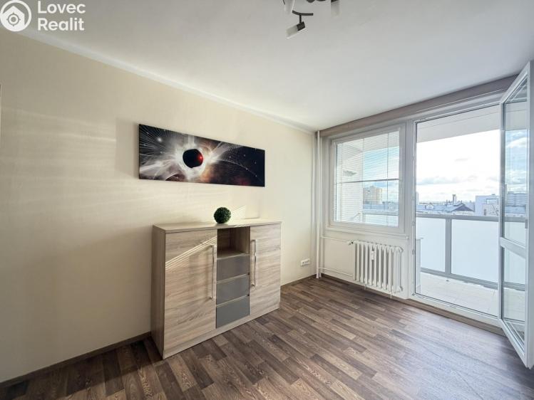 Pronájem bytu 2+1 Pardubice, nábřeží Závodu míru 1858 č. 7