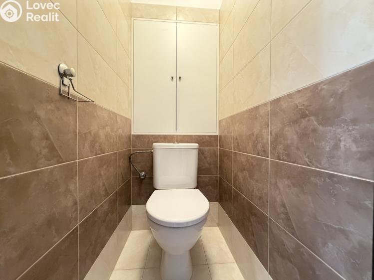 Pronájem bytu 2+1 Pardubice, nábřeží Závodu míru 1858 č. 12