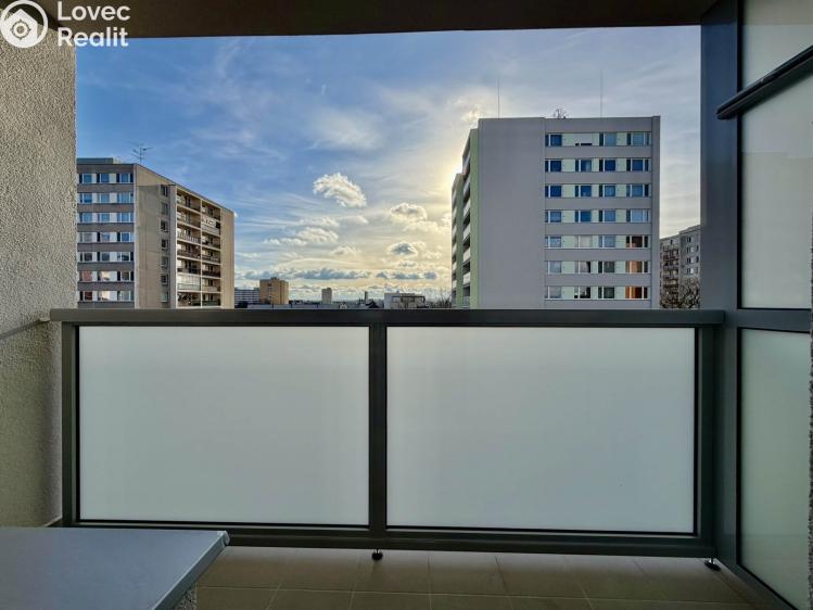 Pronájem bytu 2+1 Pardubice, nábřeží Závodu míru 1858 č. 14