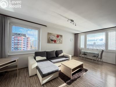 Pronájem bytu 2+1 Pardubice, nábřeží Závodu míru 1858 č. 5