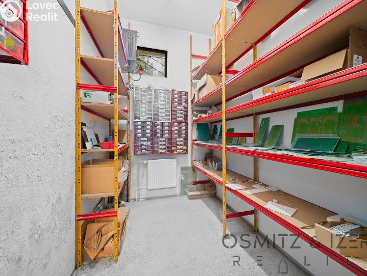 Продажа семейного дома Praha, Nad rybníkem č. 28