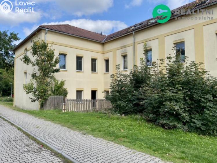 Prodej bytu 2+KK Milovice, Rakouská č. 12