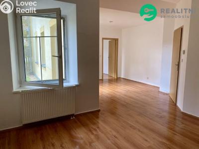 Prodej bytu 2+KK Milovice, Rakouská č. 4