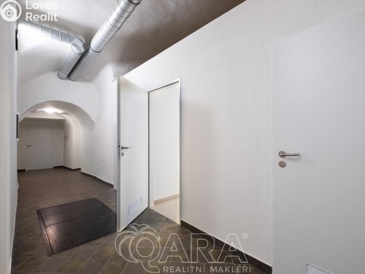 Pronájem komerční nemovitosti Brandýs nad Labem-Stará Boleslav, Masarykovo náměstí 98/4 č. 8