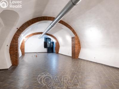 Pronájem komerční nemovitosti Brandýs nad Labem-Stará Boleslav, Masarykovo náměstí č. 4