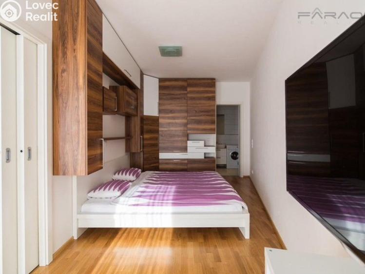 Rent apartment 2+KK Praha, Baarova č. 3