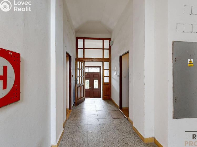 Pronájem obchodního prostoru Chotěboř, Herrmannova 614 č. 24