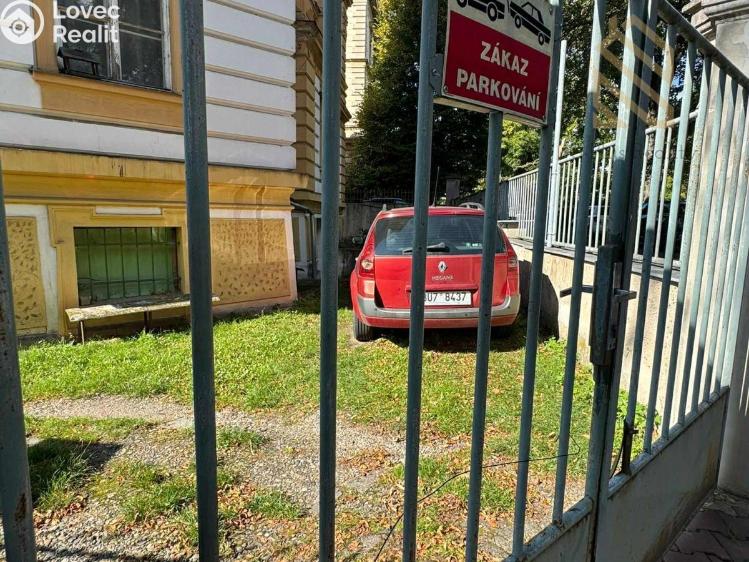 Sale apartment 3+1 Litoměřice, Mírové náměstí 40 č. 9