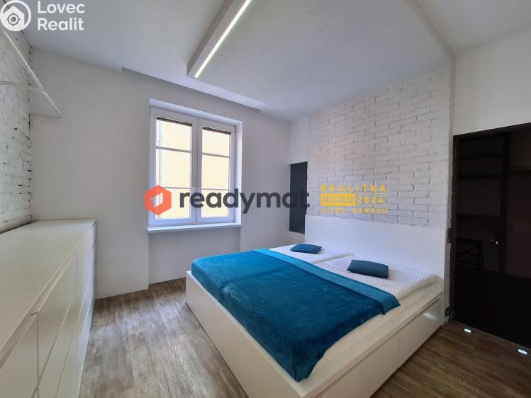 Pronájem bytu 2+KK Hodonín, Národní třída 493/94 č. 9