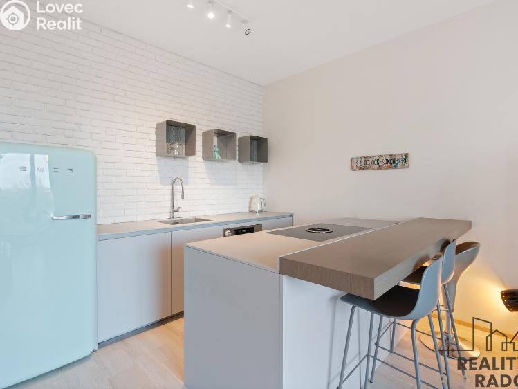 Rent apartment 2+KK Praha, Sanderova 1618/6 č. 3