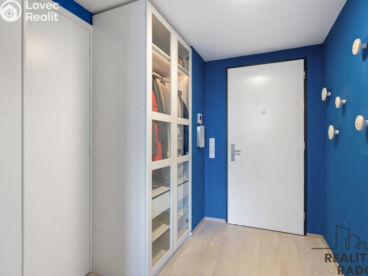 Rent apartment 2+KK Praha, Sanderova 1618/6 č. 9