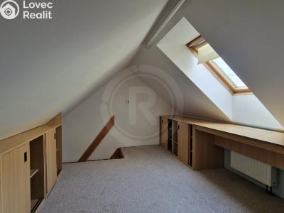 Pronájem bytu 3+1 České Budějovice, Lidická tř. č. 6