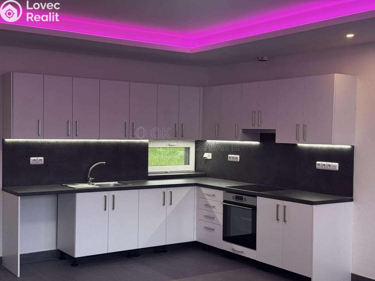 Pronájem rodinného domu Šternberk, náměstí Svobody č. 1