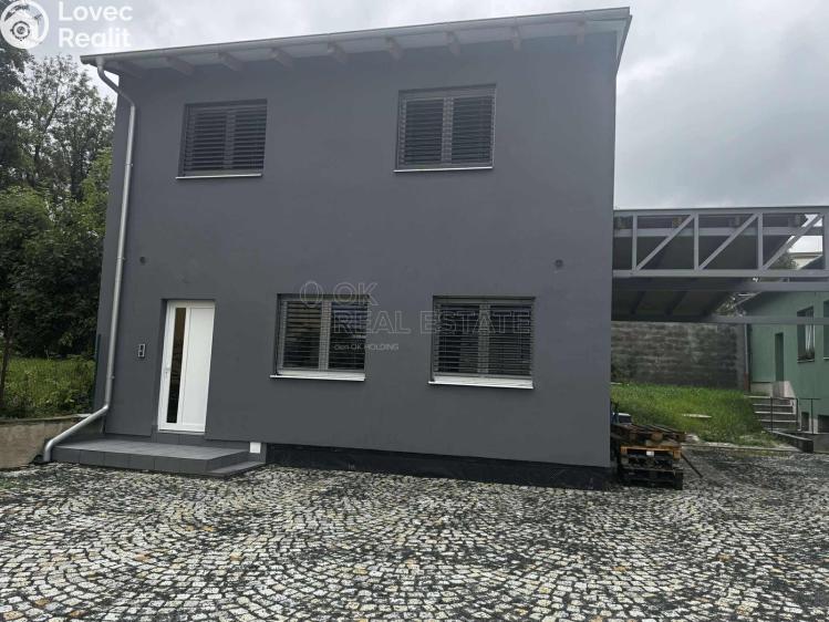 Pronájem rodinného domu Šternberk, náměstí Svobody č. 12