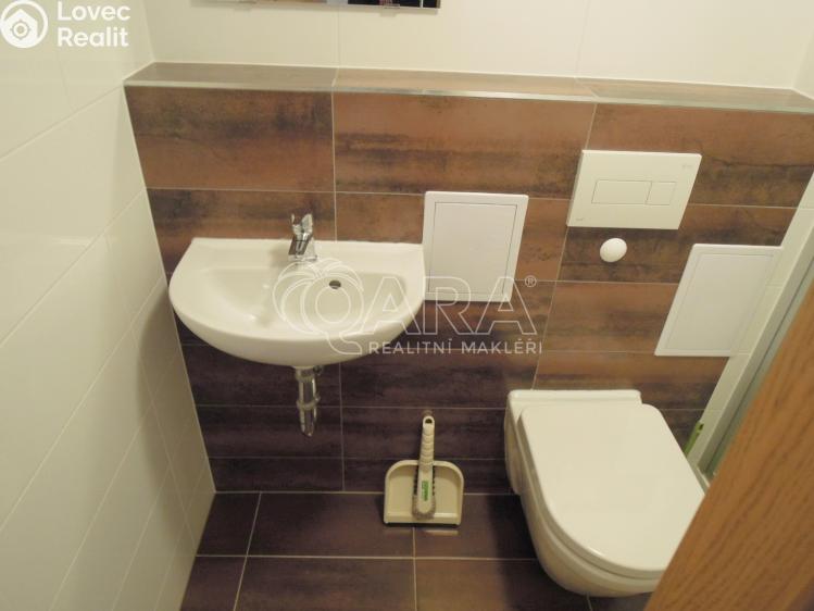 Pronájem kanceláře Praha, Rostislavova 1747/3 č. 10