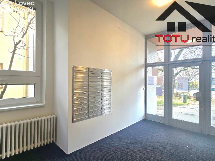 Rent office space Chrudim, Palackého třída č. 6