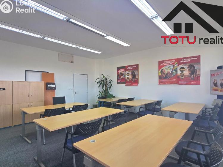 Pronájem kanceláře Chrudim, Palackého třída č. 3