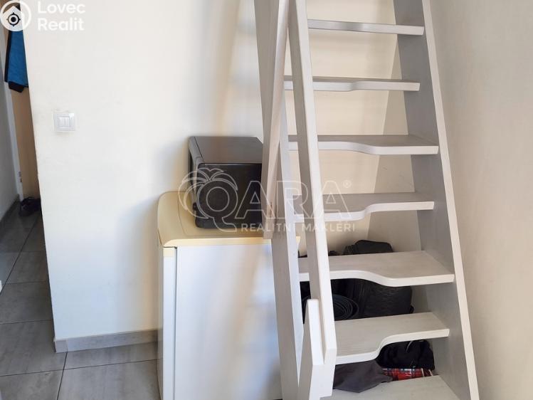 Pronájem bytu 1+KK Praha, Rostislavova 1747/3 č. 3