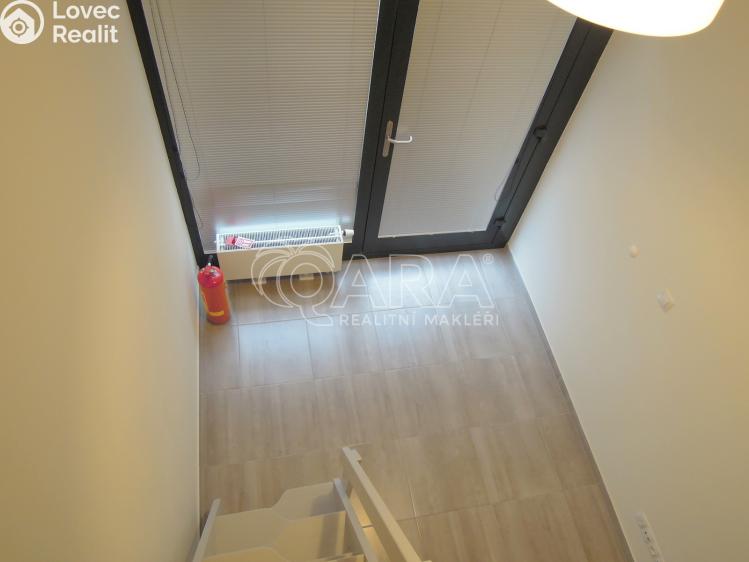 Pronájem bytu 1+KK Praha, Rostislavova 1747/3 č. 7
