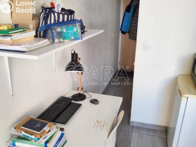 Pronájem bytu 1+KK Praha, Rostislavova č. 2