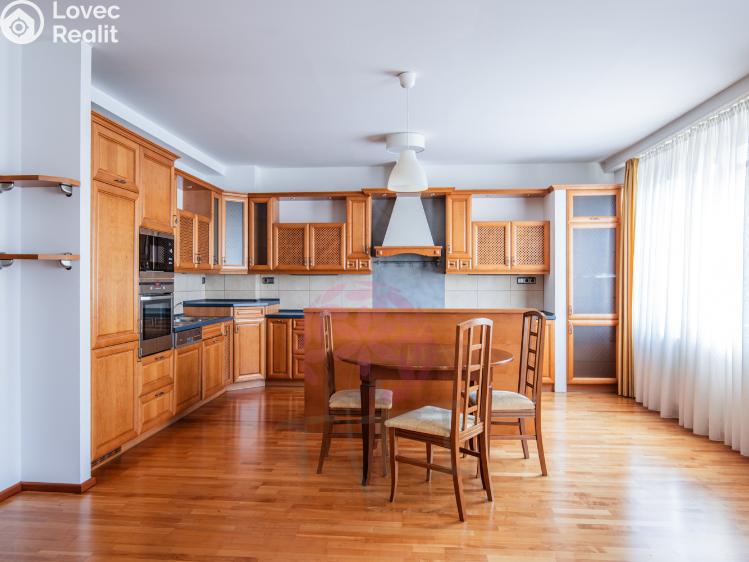 Pronájem bytu 4+KK Praha, Thámova 181/20 č. 1