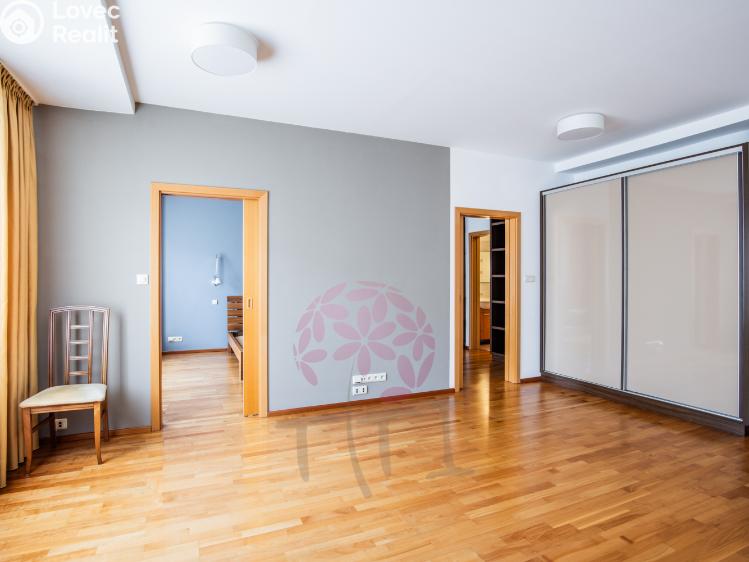 Pronájem bytu 4+KK Praha, Thámova 181/20 č. 6