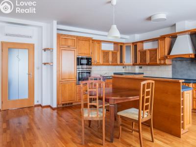 Pronájem bytu 4+KK Praha, Thámova č. 4