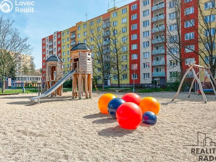 Pronájem bytu 3+1 Praha, Zárubova č. 18