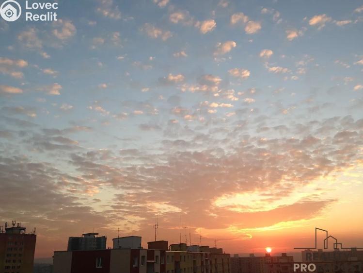 Pronájem bytu 3+1 Praha, Zárubova č. 22