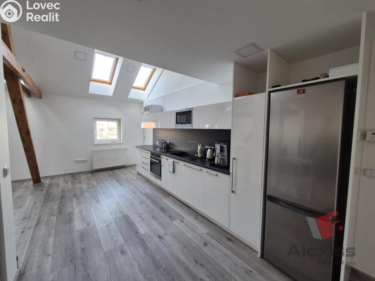 Pronájem atypického bytu Praha, Sinkulova 354/83 č. 5