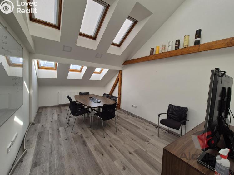 Pronájem atypického bytu Praha, Sinkulova 354/83 č. 6