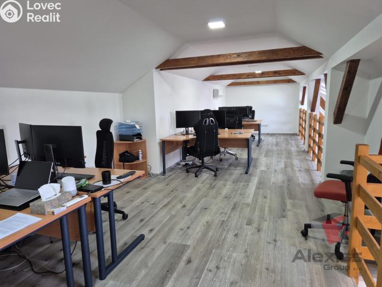 Pronájem atypického bytu Praha, Sinkulova 354/83 č. 13