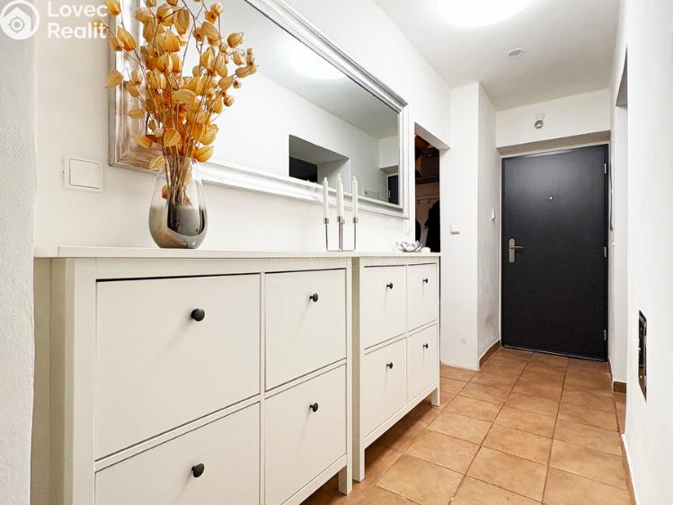 Prodej bytu 3+1 Jevany, Bohumil č. 8