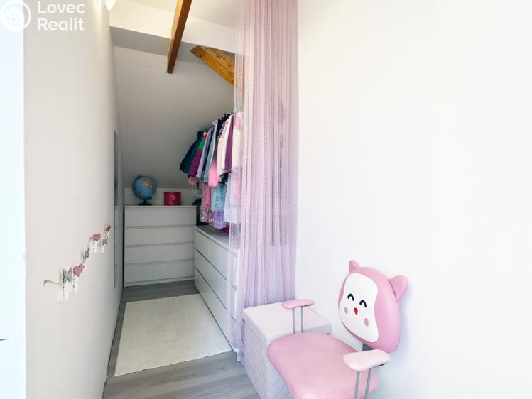 Prodej bytu 3+1 Jevany, Bohumil č. 15