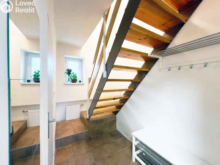 Prodej bytu 3+1 Jevany, Bohumil č. 20