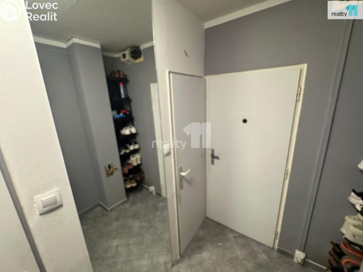 Pronájem bytu 2+KK Praha 12, K Vystrkovu č. 8