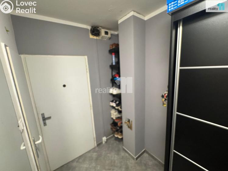 Pronájem bytu 2+KK Praha 12, K Vystrkovu č. 9