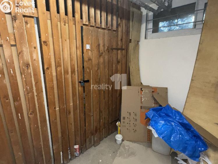 Аренда квартиры 2+KK Praha 12, K Vystrkovu č. 24