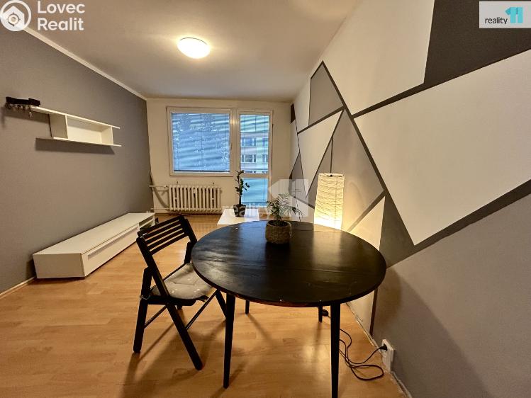 Pronájem bytu 2+KK Praha 12, K Vystrkovu č. 114